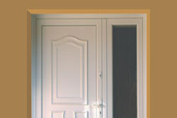 Installation of a door with frame