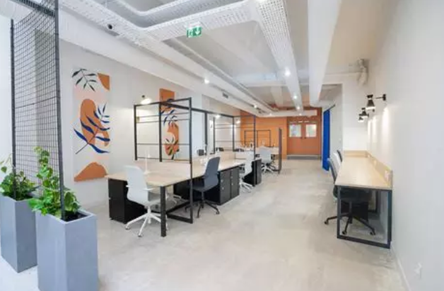 Installation of 15 reinforced power outlets for a coworking space