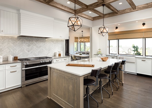 Installation of a central kitchen island