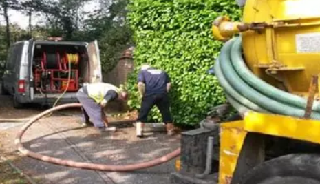 Emergency intervention 24/7 – Collective drainage network of a building