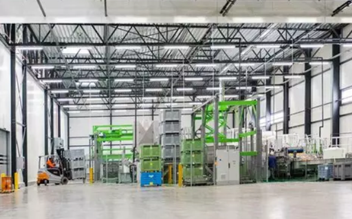 Installation de 20 luminaires LED avec détecteurs de présence dans des bureaux