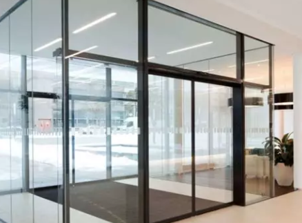 Professional cleaning of automatic doors and entrance airlocks
