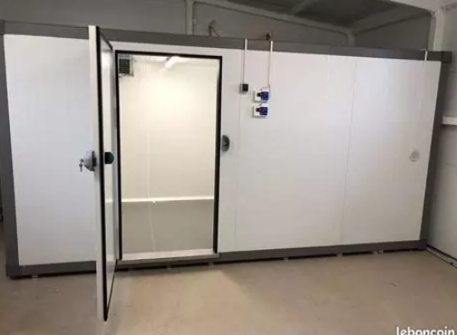 Installation of a positive cold room