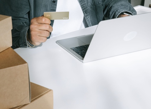 E-commerce Assistant